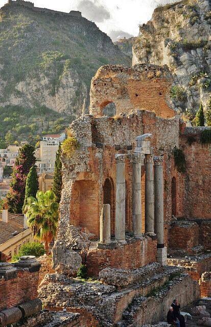 Sicily your perfect holiday - Dominique Rizzo