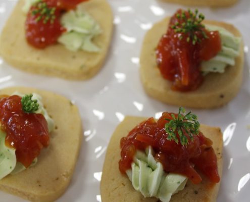 Cheesy shortbread with herb cream cheese and tomato relish