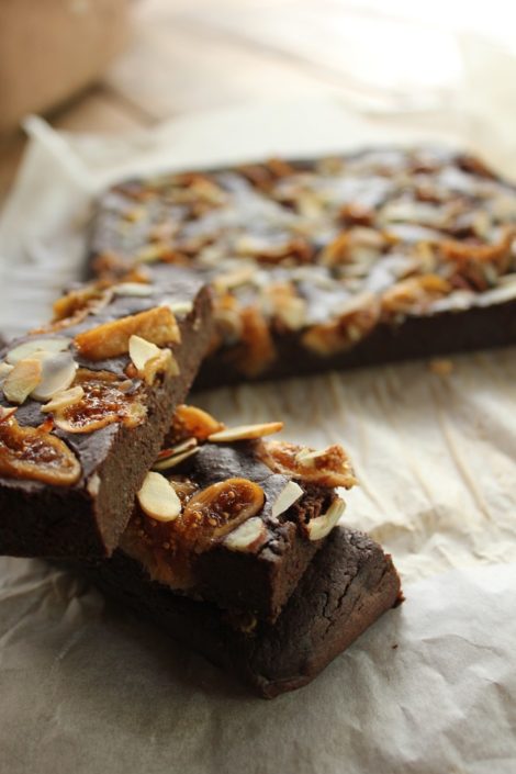 fig and almond brownie